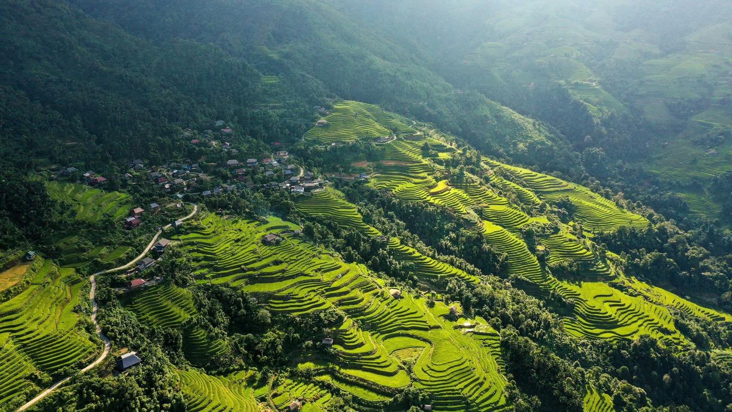 4 Days Trekking Tour Mount Lung Cung